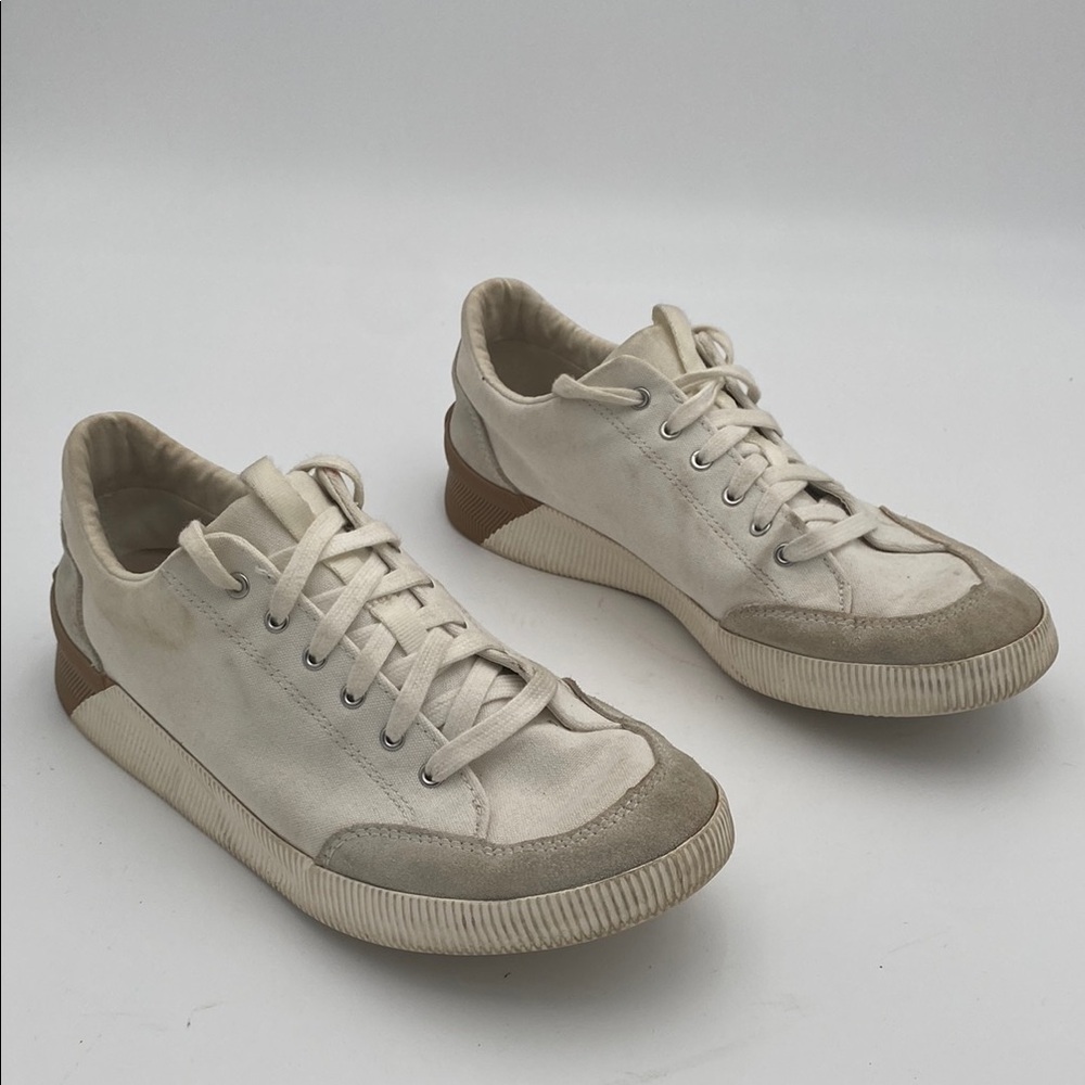 Sorel CreamTan Sneakers women 10.5 Out N About casual school Y2K canvas suede